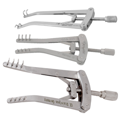 Alm Retractor