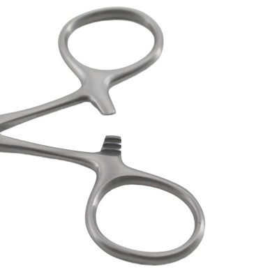 Lorna Non-Perforated Towel Clamp 3 1/2"