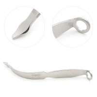 Chandler Retractor Small Blade 16mm Length 9.25"