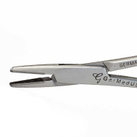 Baumgartner Needle Holders  Serrated  5 1/2"  Tungsten Carbide