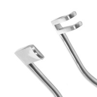 Bellucci Endaural Retractor 4 1/4" Right Solid Blade Left 2 Blunt Teeth