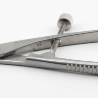 Verbrugge Forceps 7 1/2" Self Centering (19cm)